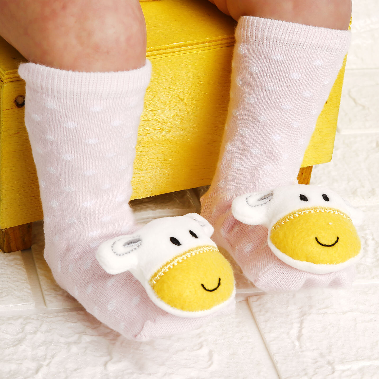 hellobaby oyuncakli corap ebebek